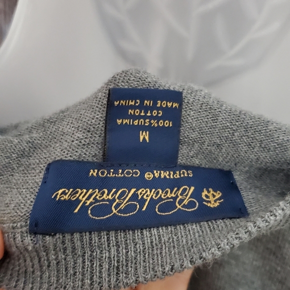 Brooks Brothers V Neck Sweater - Picture 4 of 4